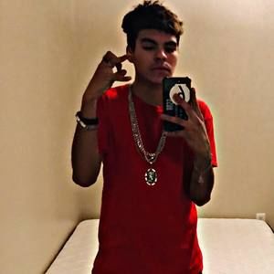 Meet your Posher, Tomas